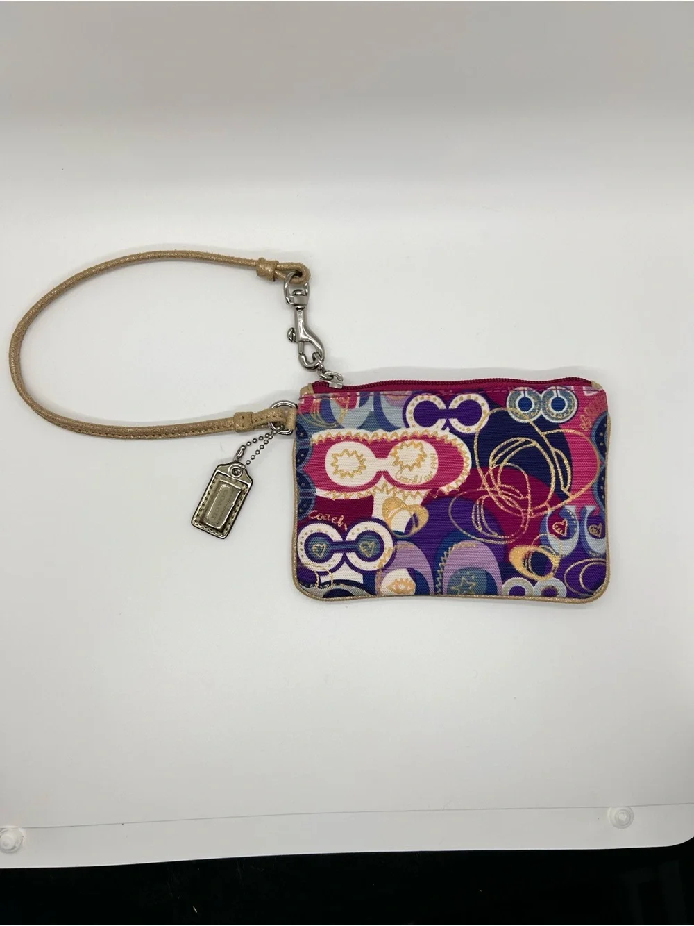 Coach Poppy Collection Vintage wristlet Pop C graffiti pattern print